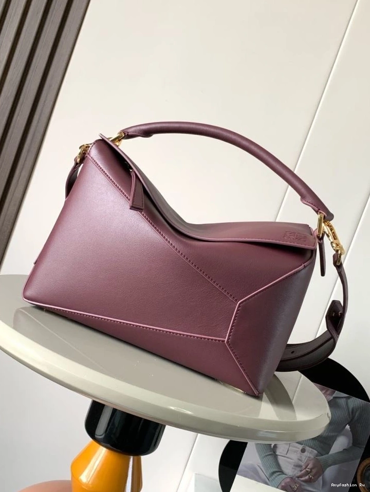 Bags 61182 Puzzle UrbanStyle Loewe 0630